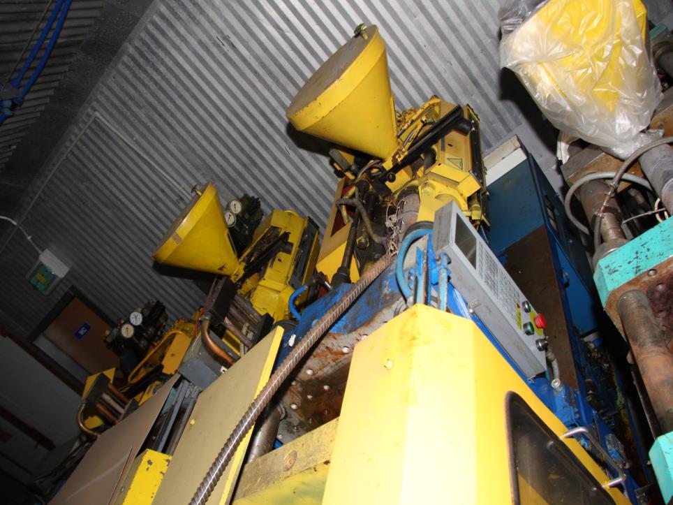 Kunststoffverarbeitungsmaschinen für Einweggeschirr-3